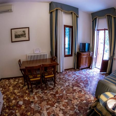 Zaffiro Apartment Венеция Екстериор снимка