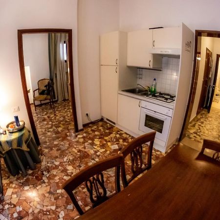 Zaffiro Apartment Венеция Екстериор снимка