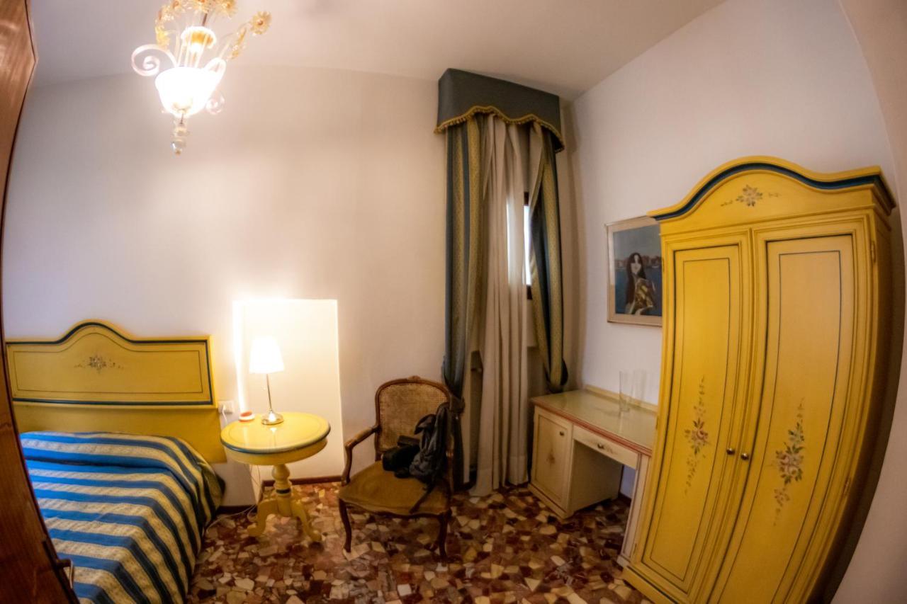 Zaffiro Apartment Венеция Екстериор снимка